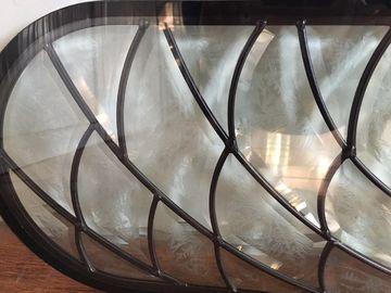Durchsichtigkeits-täfelt abgeschrägtes Kunst-Glas Kurve/flach Form-Sondergröße